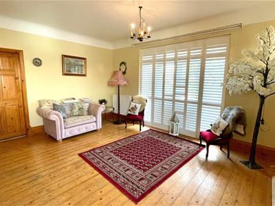 DINING RECEPTION HALL